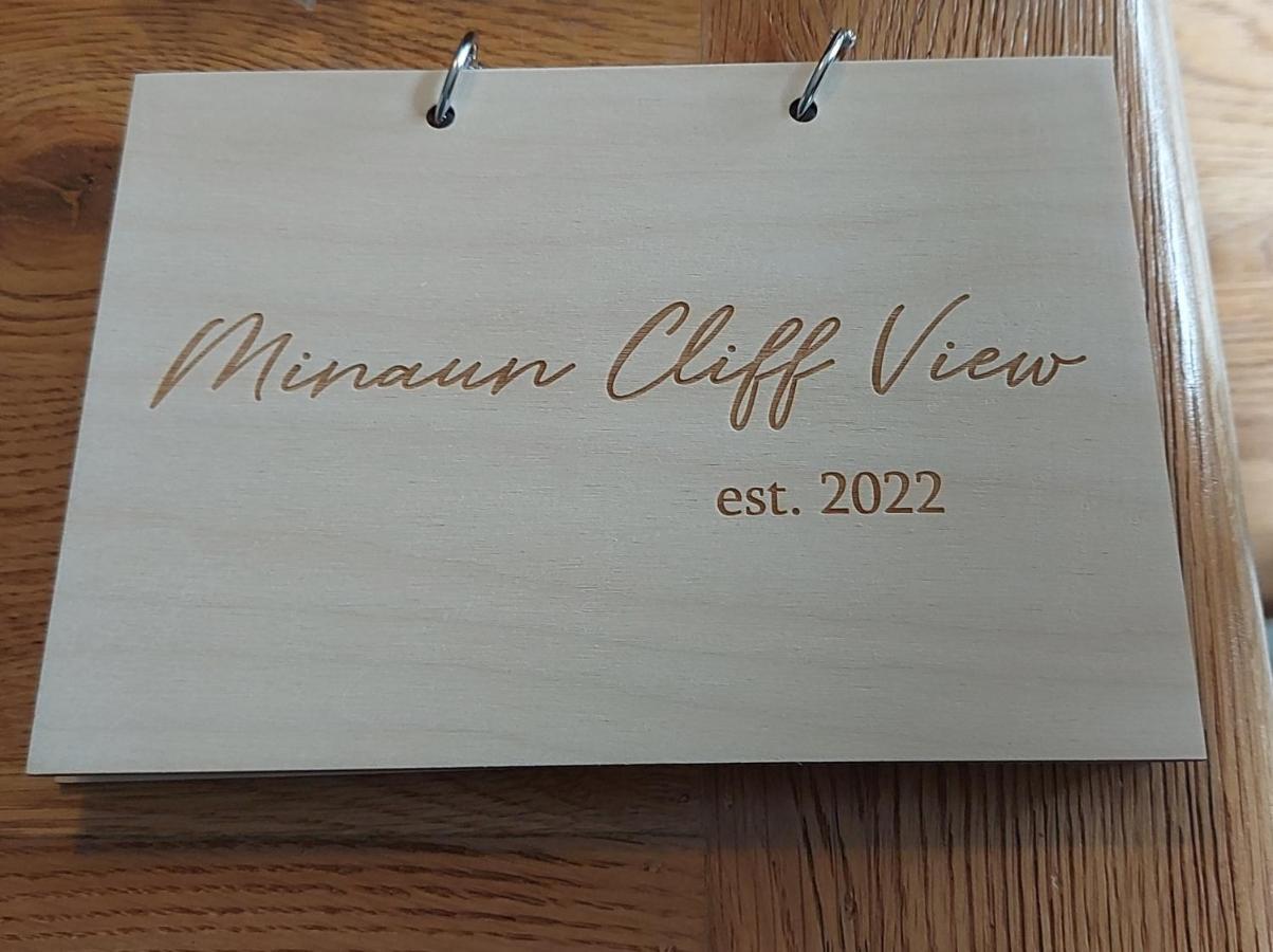 Minaun Cliff View Apartment Keel  Exterior photo